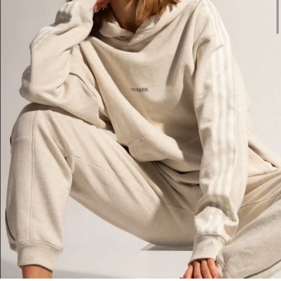 IVY PARK ICY PARK WHITE HOODIE SIZE XL - Picture 3 of 4